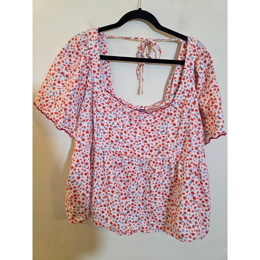 Old Navy Womens XXL Red Floral Ditsy Smocked Flutter Sleeve Peplum Top Blouse